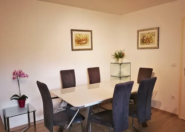 Central-apt At Lake, Citycenter 5min, Fair 18min!!! アパート