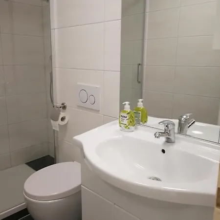Central-apt At Lake, Citycenter 5min, Fair 18min!!! Διαμέρισμα